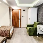 Lazz Hotel 3*