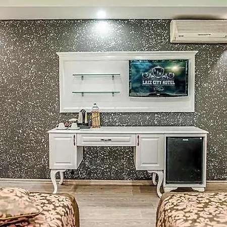 Lazz Hotel 3*